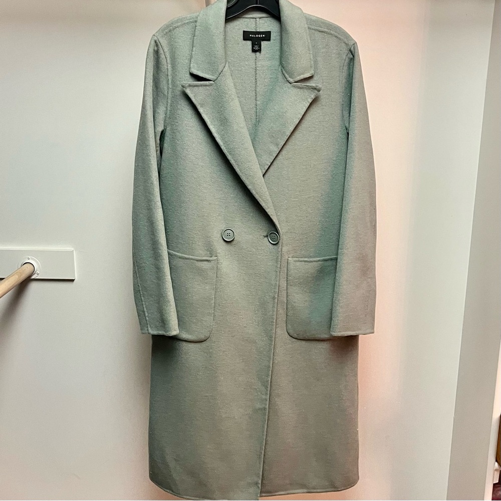 halogen coat